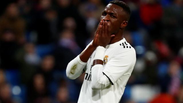 Vinicius se lamenta por una ocasión fallada ante el Girona