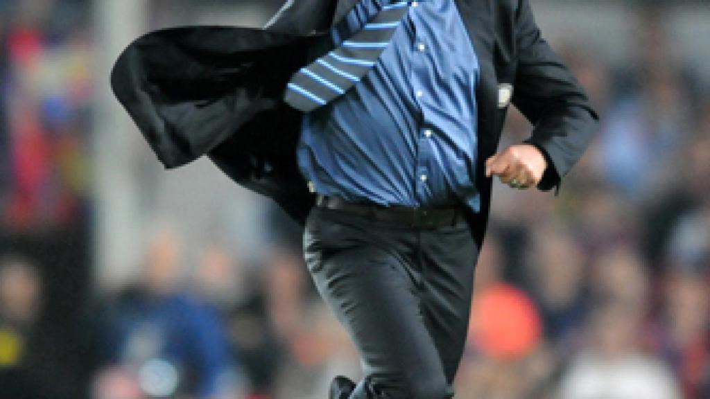 José Mourinho celebrando con el Inter de Milán. Foto: inter.it