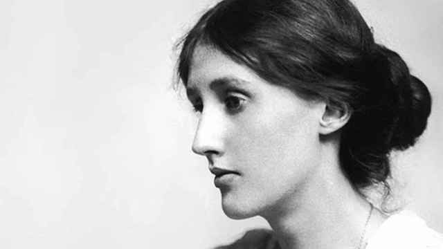La escritora británica Virginia Woolf