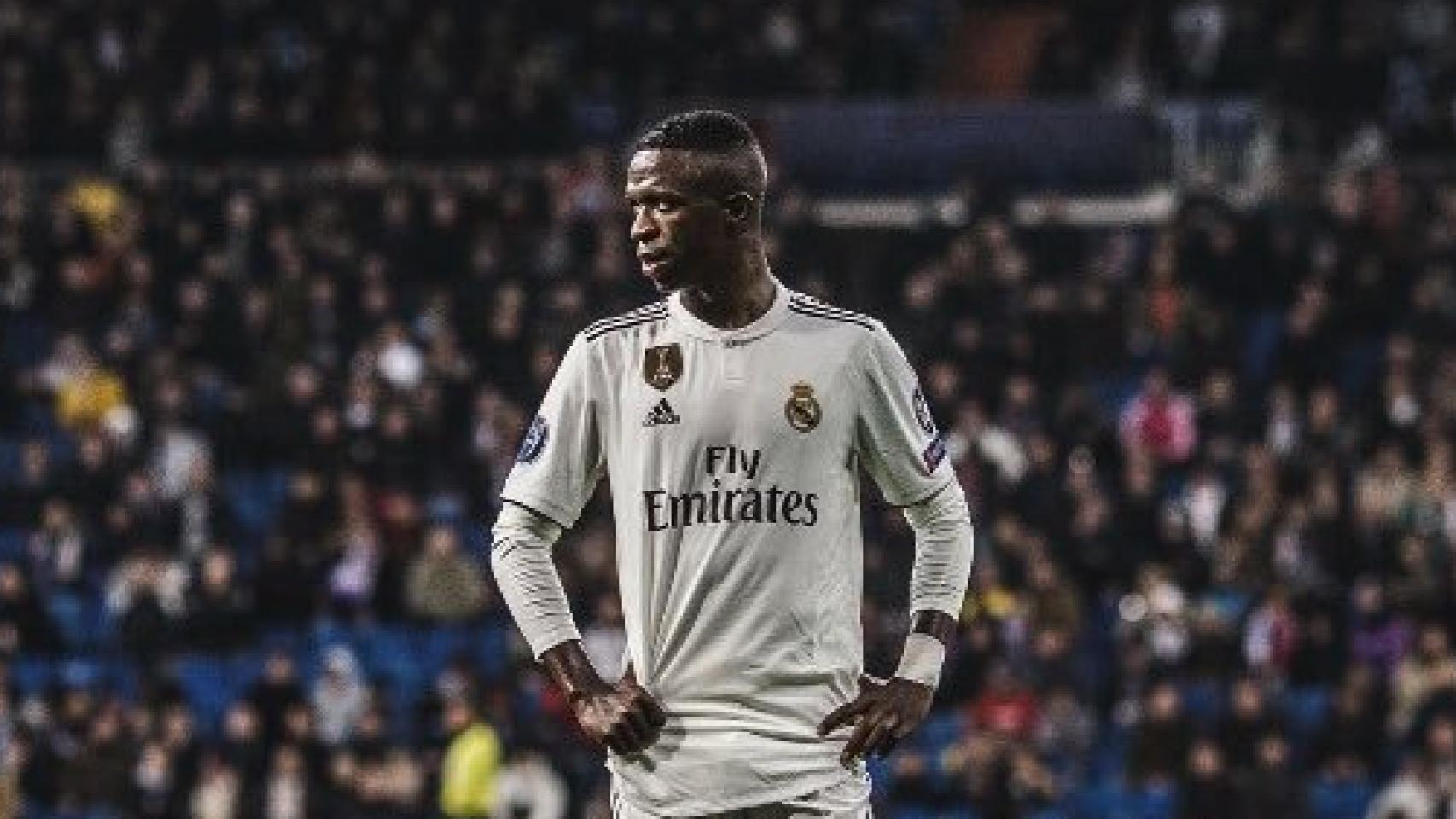 Vinicius, en el Santiago Bernabéu. Foto: Twitter (@vini11official)