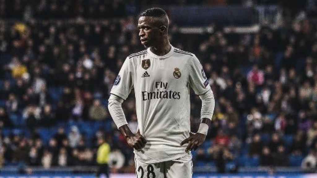 Vinicius, en el Santiago Bernabéu. Foto: Twitter (@vini11official)