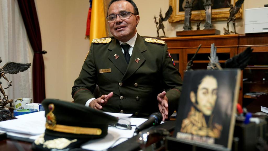 El coronel José Luis Silva, en su despacho en Washington.