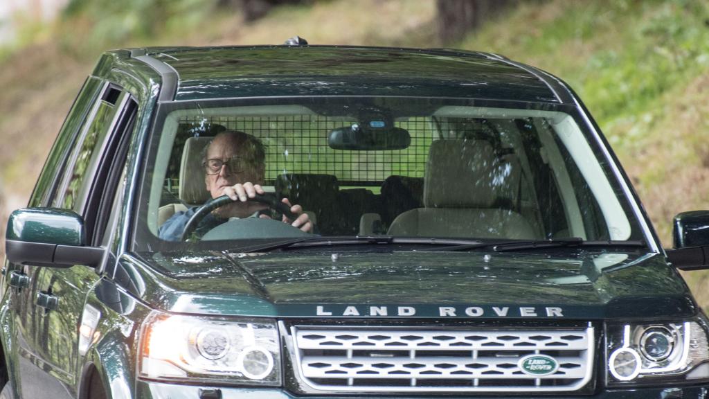 Felipe de Edimburgo en su coche