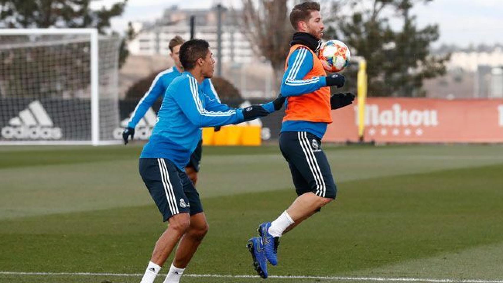 Sergio Ramos durante el entrenamiento de esta mañana