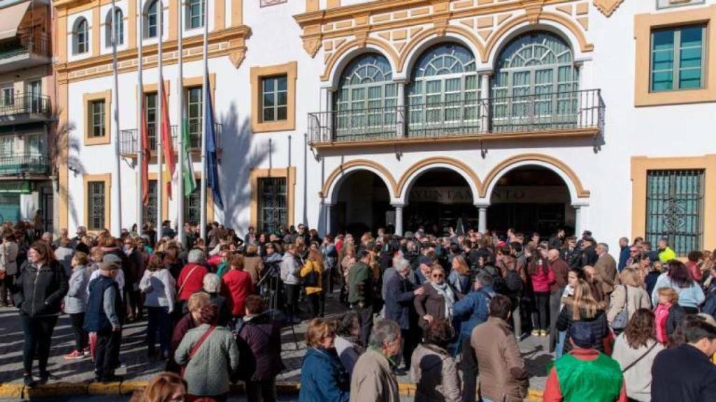 Concentración de repulsa contra la Violencia de Género en Dos Hermanas.