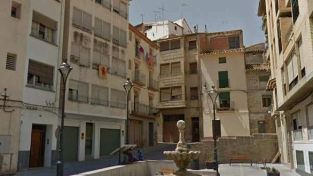 Vivienda de Caspe en la que se ha localizado el cuerpo de una mujer de 32 años.