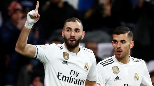 Benzema celebra el gol al Alavés