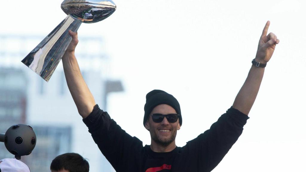 Brady celebra la victoria de los Patriots