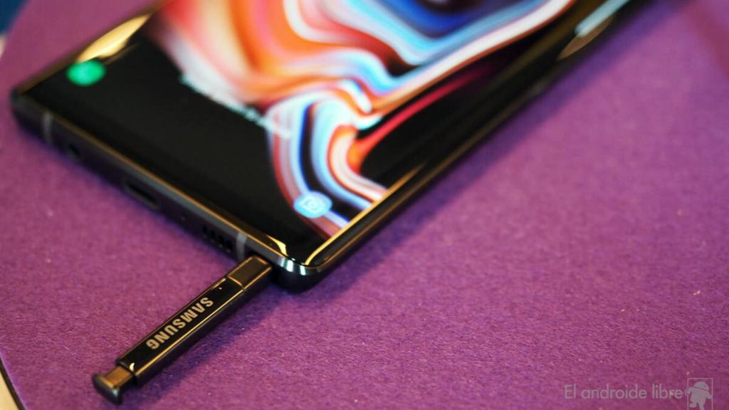El notch se aleja de los Note: Samsung patenta un S Pen con cámara