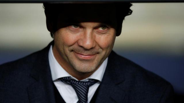 Santiago Solari, en el banquillo del Camp Nou