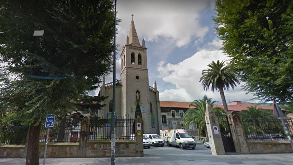 Fachada del Colegio de los Salesianos de Bilbao.