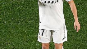 Lucas Vázquez celebra su gol en el Camp Nou