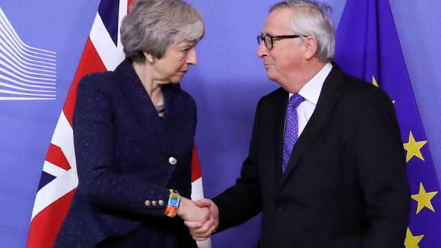 Juncker y May, esta mañana en Bruselas.