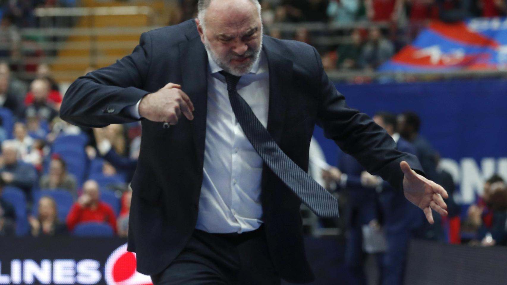 Pablo Laso se lamenta por una acción de su equipo