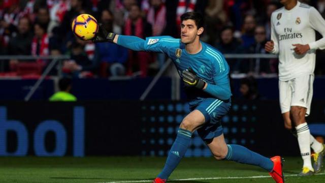 Courtois, en el derbi entre Atlético y Real Madrid en el Wanda