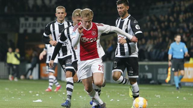 Ajax -Heracles. Foto: Twitter (@AFCAjax)