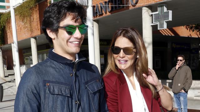 Ivonne Reyes y su hijo Alejandro.