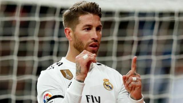 Sergio Ramos celebra su gol número 100 (9 de enero de 2019).