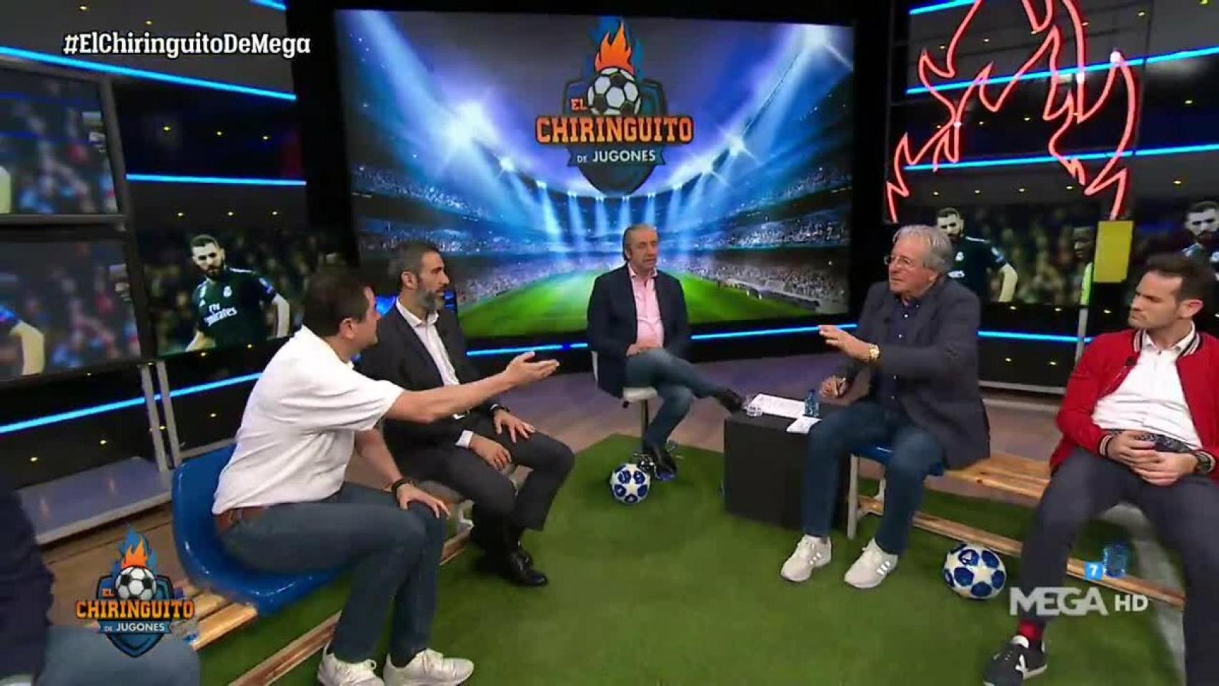 Roncero y D'Alessandro, durante una edición de El Chiringuito. Foto: Twitter (@elchiringuitotv)