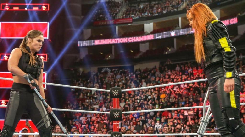 El sangriento asalto entre Ronda Rousey y Becky Lynch a muletazos