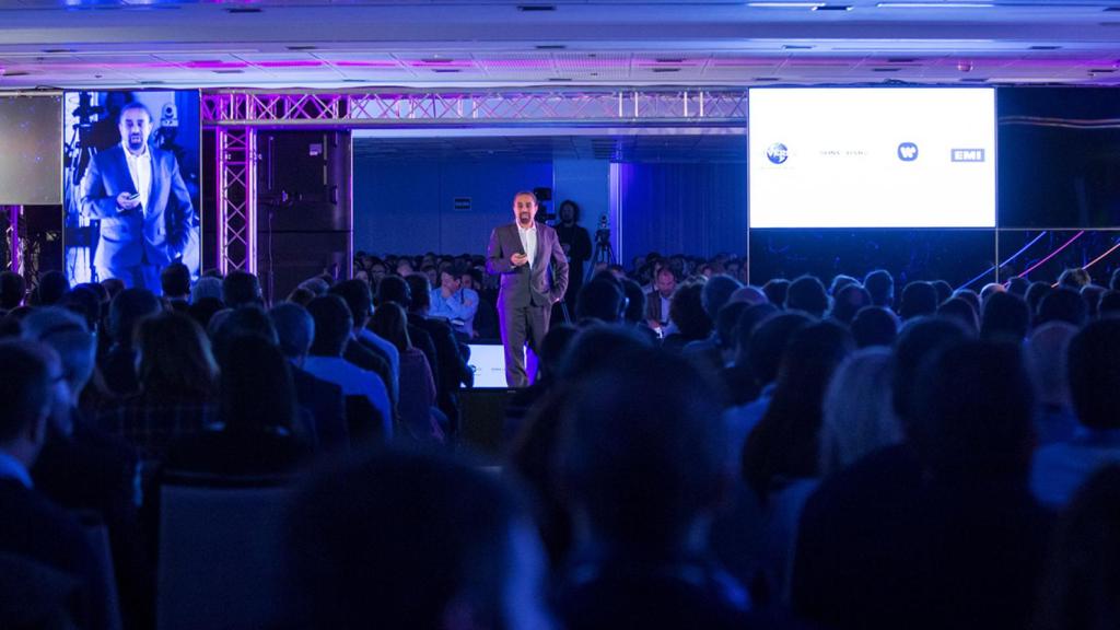 Ramez Naam, futurólogo y director de Apex Nanotechnologies, durante el SingularityU Spain Summit 2019.