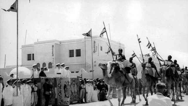 Tropas españolas en El Aaiún, capital del Sáhara español, en 1962.