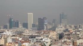 Madrid, bajo una capa de contaminación.