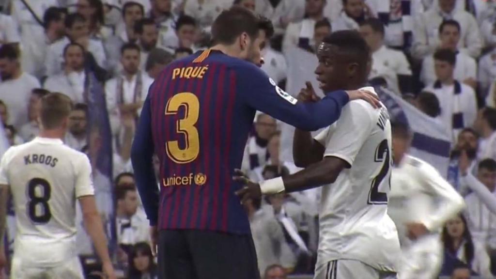 Vinicius Jr. le recrimina a Gerard Piqué su intento de provocar a la grada