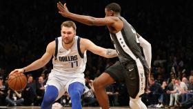 Luka Doncic durante el partido contra los Nets