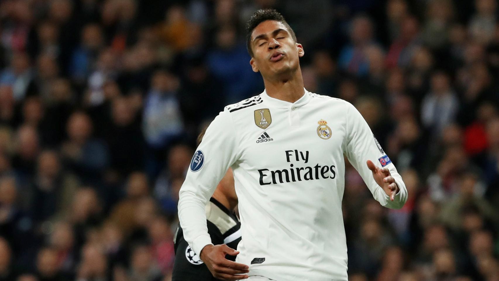 Varane se lamenta de una ocasión fallada