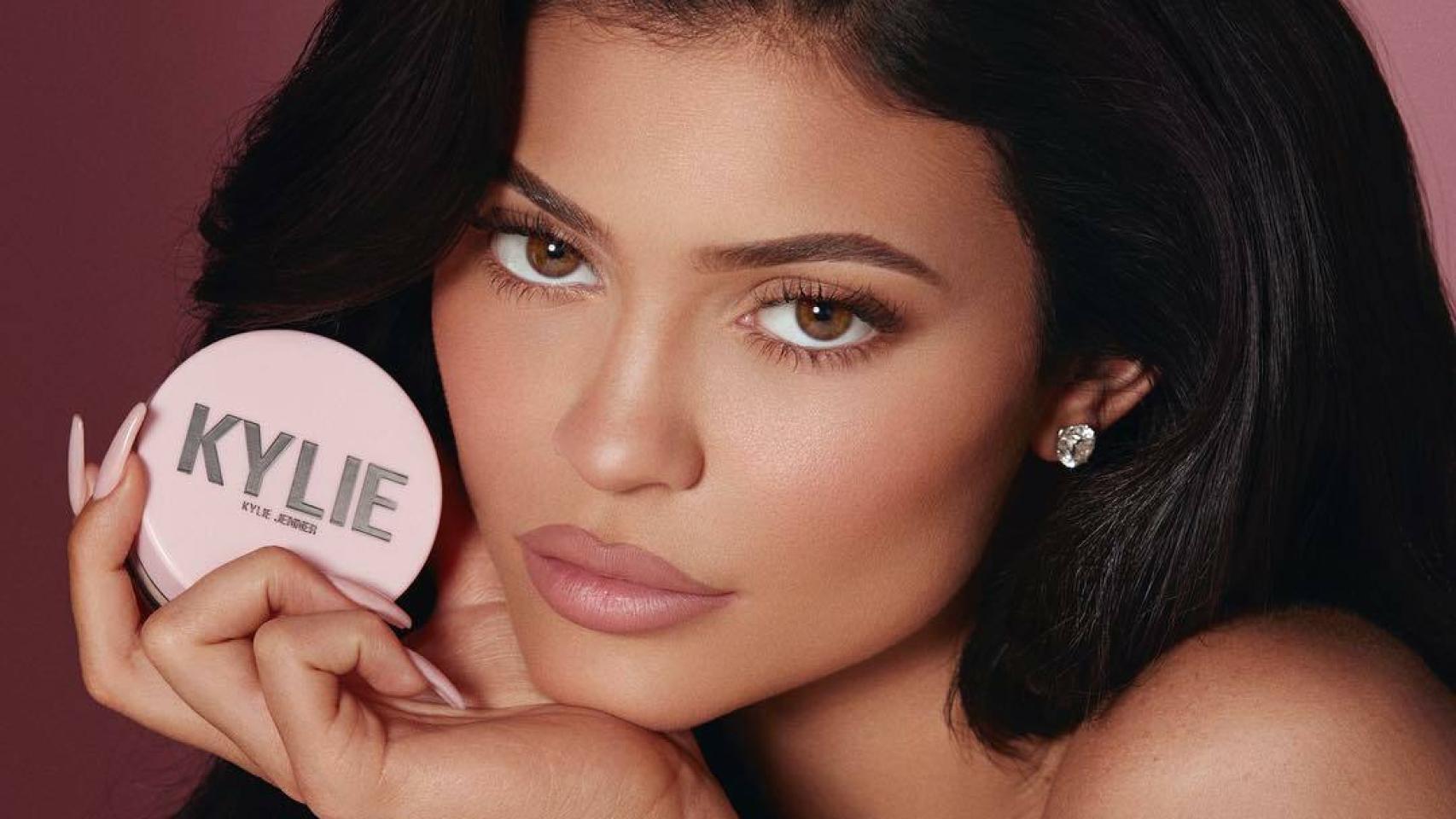 Kylie Jenner es la mil millonaria más joven, según 'Forbes'.