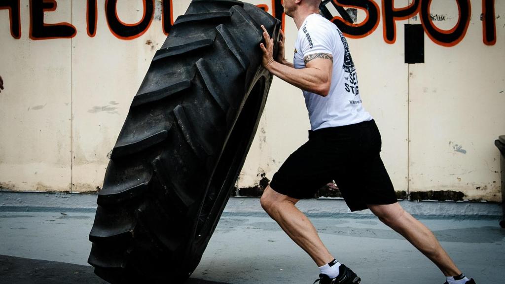 El 'Body pump' incrementa progresivamente la carga de peso.