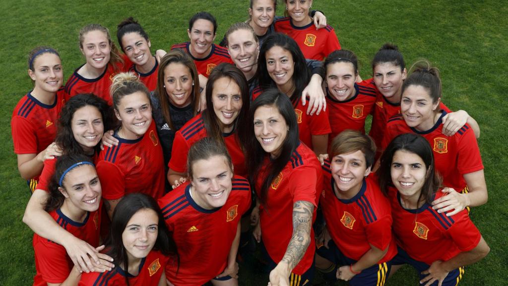 Así es la nueva camiseta de la selección española femenina en el Día Internacional de la Mujer