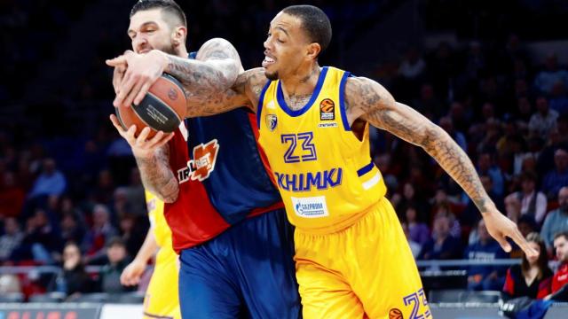 El Baskonia vence al Khimki y se suma a la lucha de los playoffs