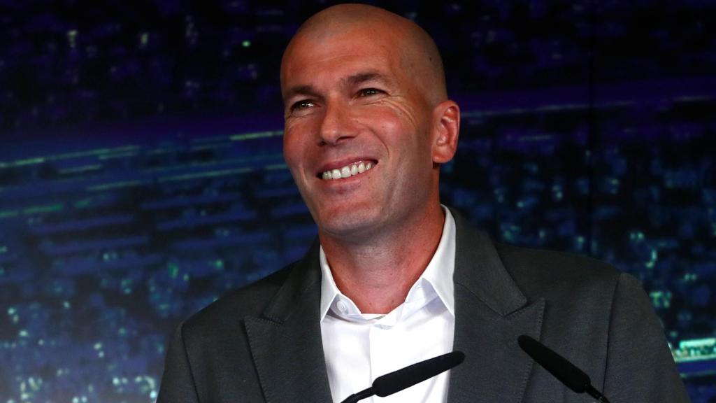 Zinedine Zidane, en su presentación con el Real Madrid