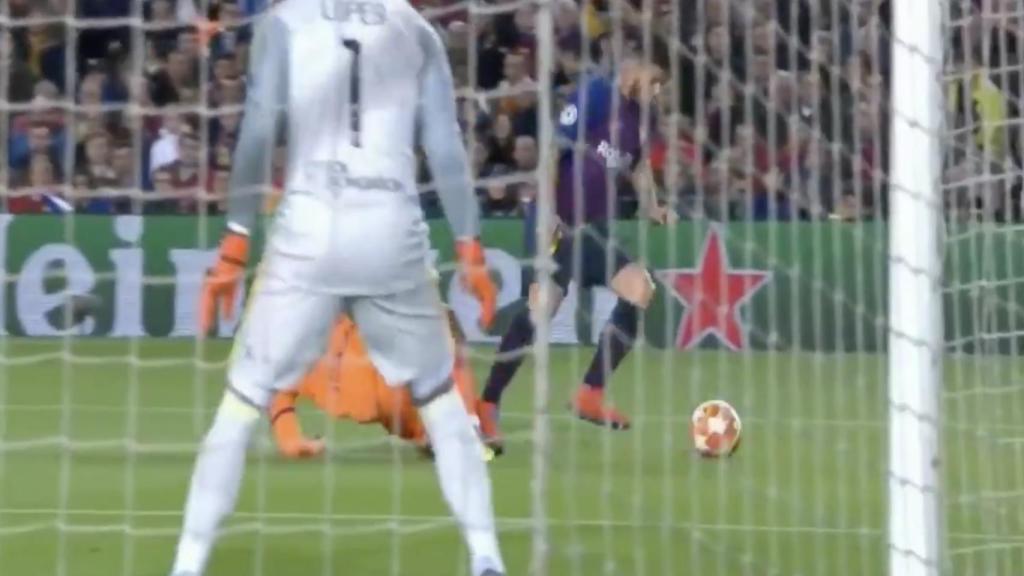 Penalti mal pitado sobre Luis Suárez