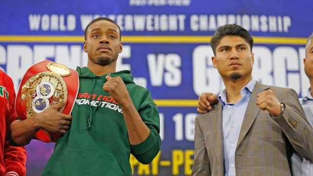 Errol Spence Jr. y Mikey García. Foto: Twitter (@GarciaBoxing)