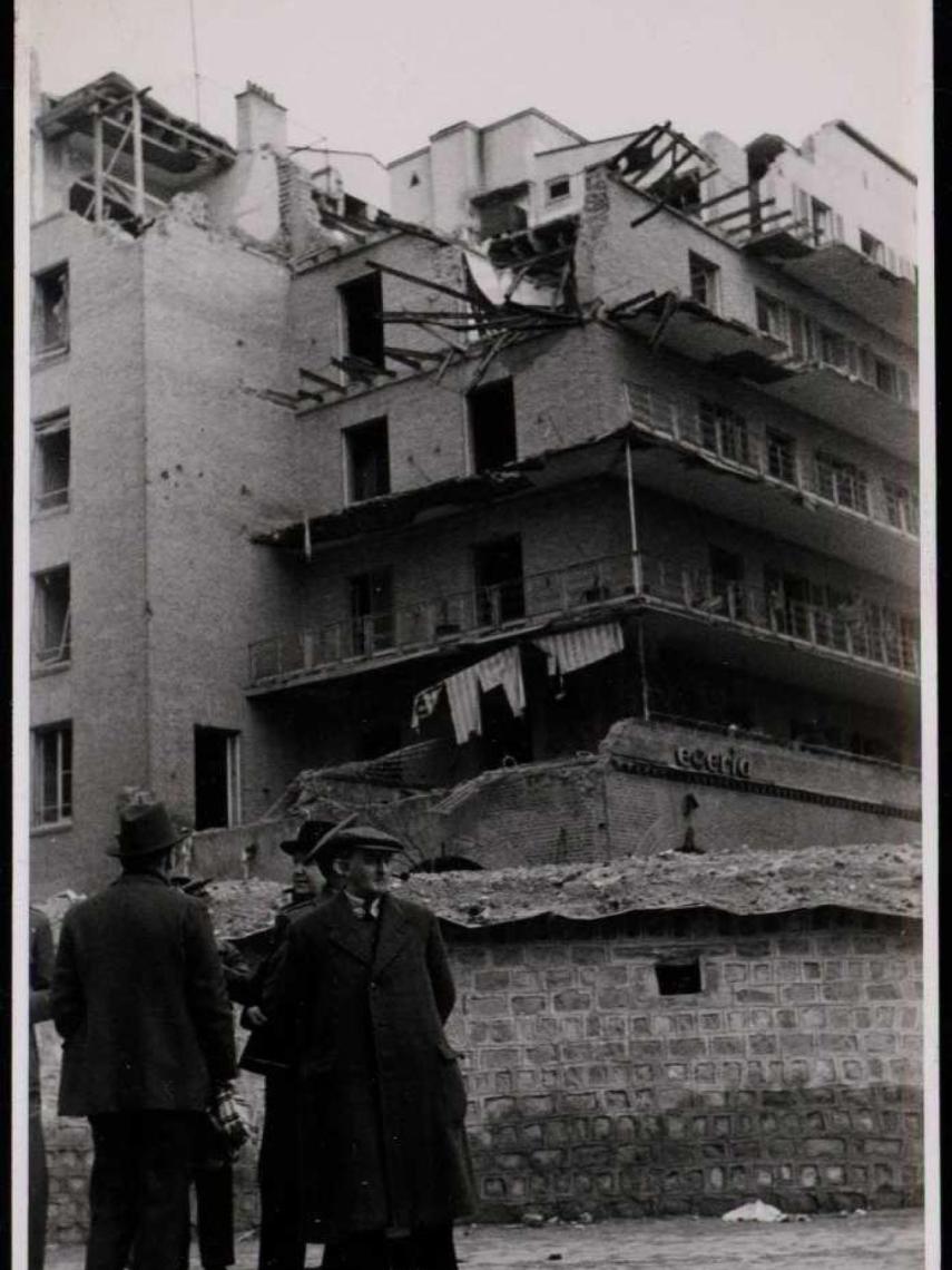 Efectos de una bomba sobre la Casa de las Flores.