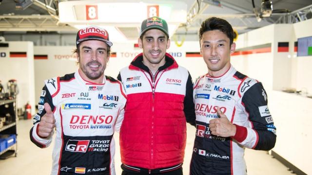 Fernando Alonso, Buemi y Nakajima tras lograr la polémica en Sebring