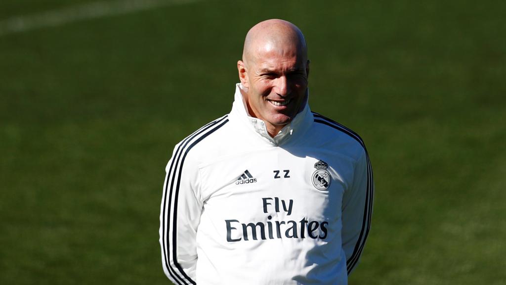 Zidane dirige el entrenamiento del Real Madrid