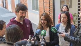 Rafa Mayoral y Noelia Vera, diputados de Podemos, en Sevilla.