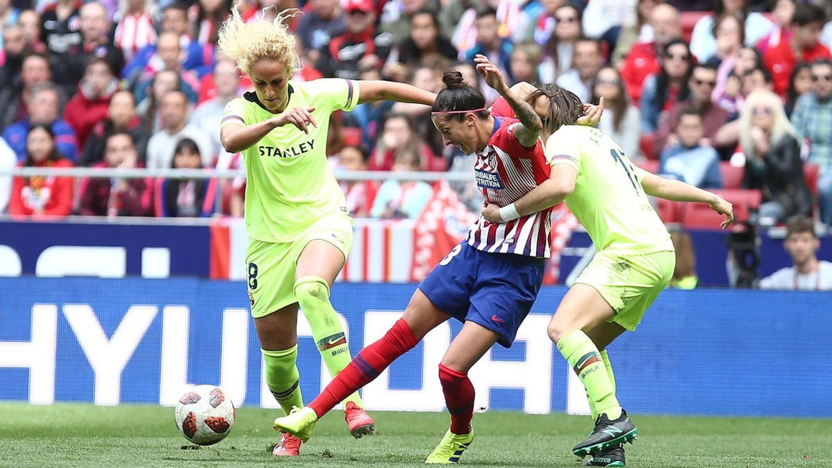 Atlético de Madrid - Barcelona, fútbol femenino. Foto: Twitter (@AtletiFemenino)