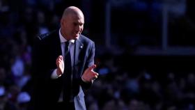 Zidane, en el banquillo del Real Madrid