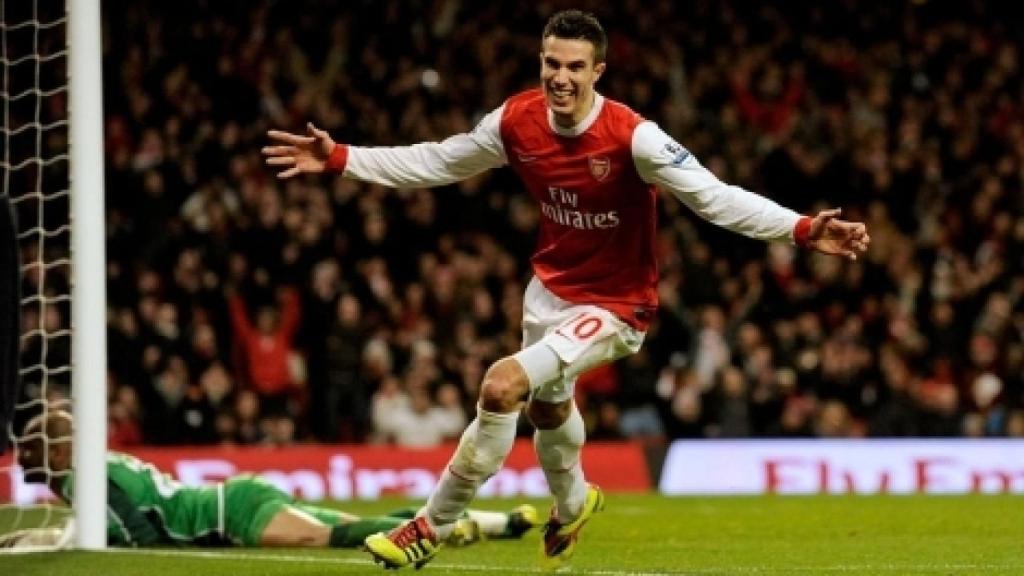 Van Persie celebra un gol con el Arsenal