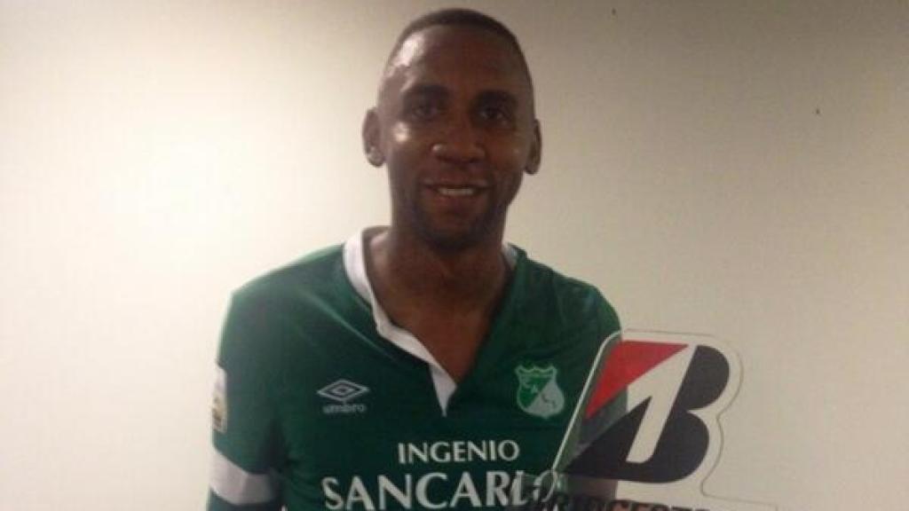 Jhon Viáfara, con el Deportivo Cali. Foto: Twitter (@AsoDeporCali)