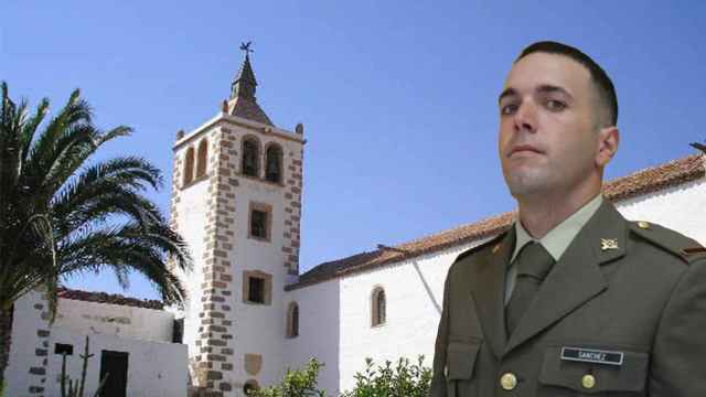 Soldado Sánchez, el héroe que se jugó la vida para salvar a una mujer de ahogarse en Fuerteventura
