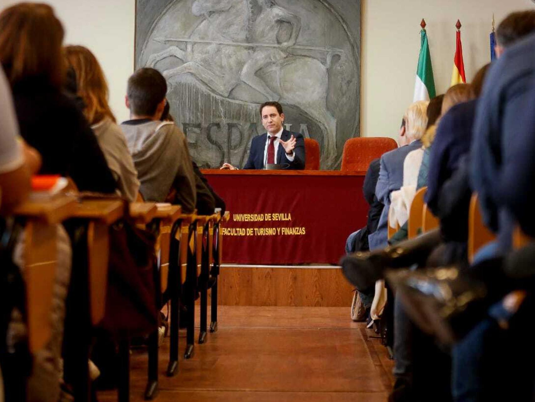 García Egea, durante una charla en la Universidad de Sevilla.