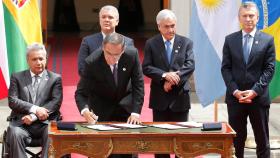 Los presidentes de Ecuador, Chile,  Argentina, Perú y  Colombia, en la cumbre de Prosur.