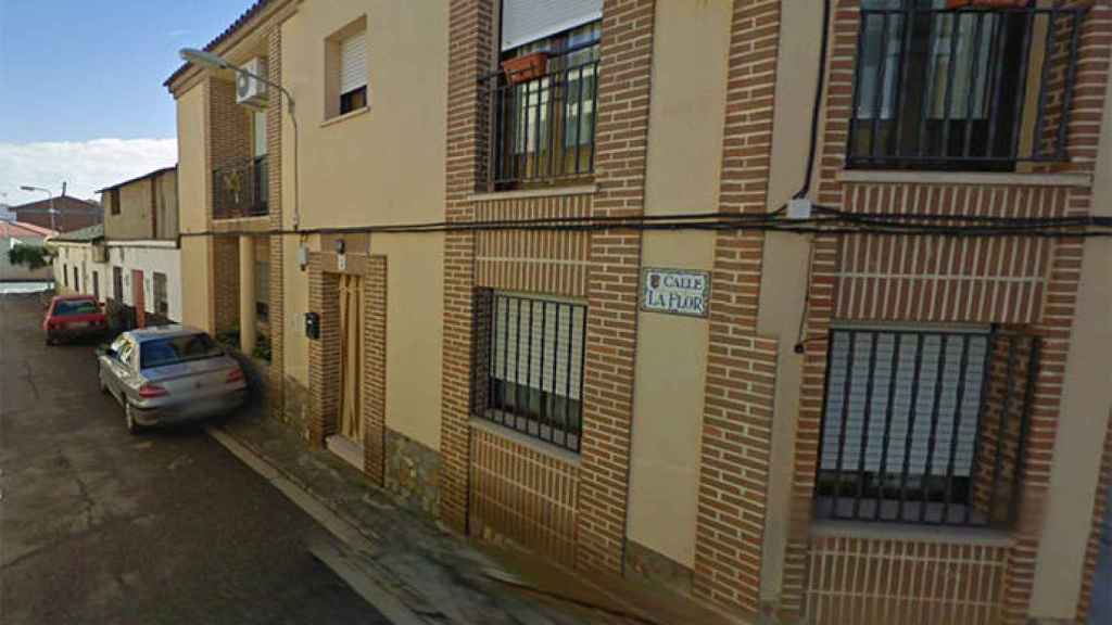 FOTO: El incendio tuvo lugar en la calle Flor del municipio (Google)