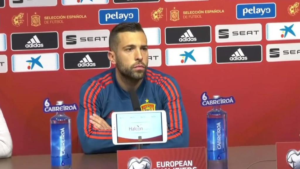 Jordi Alba en rueda de prensa con la selección española. Foto: Twitter (@SeFutbol)